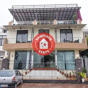 Hotel Capital O 11716 Everest