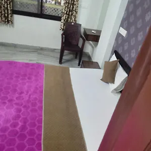 Hotel Shanti Palace