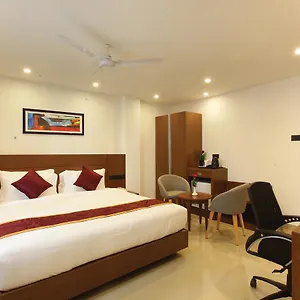Palakunnel Residency Hotel